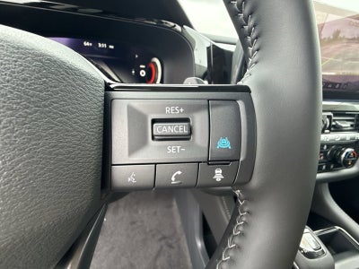 2026 Nissan Pathfinder SL Premium Package