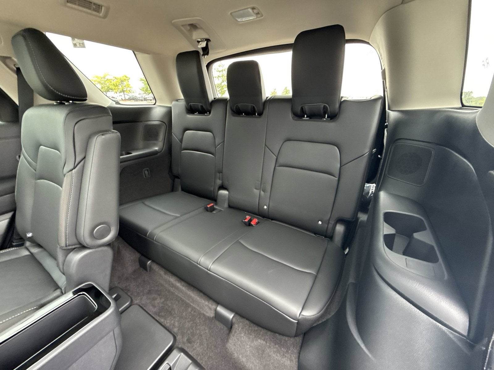 2026 Nissan Pathfinder SL Premium Package
