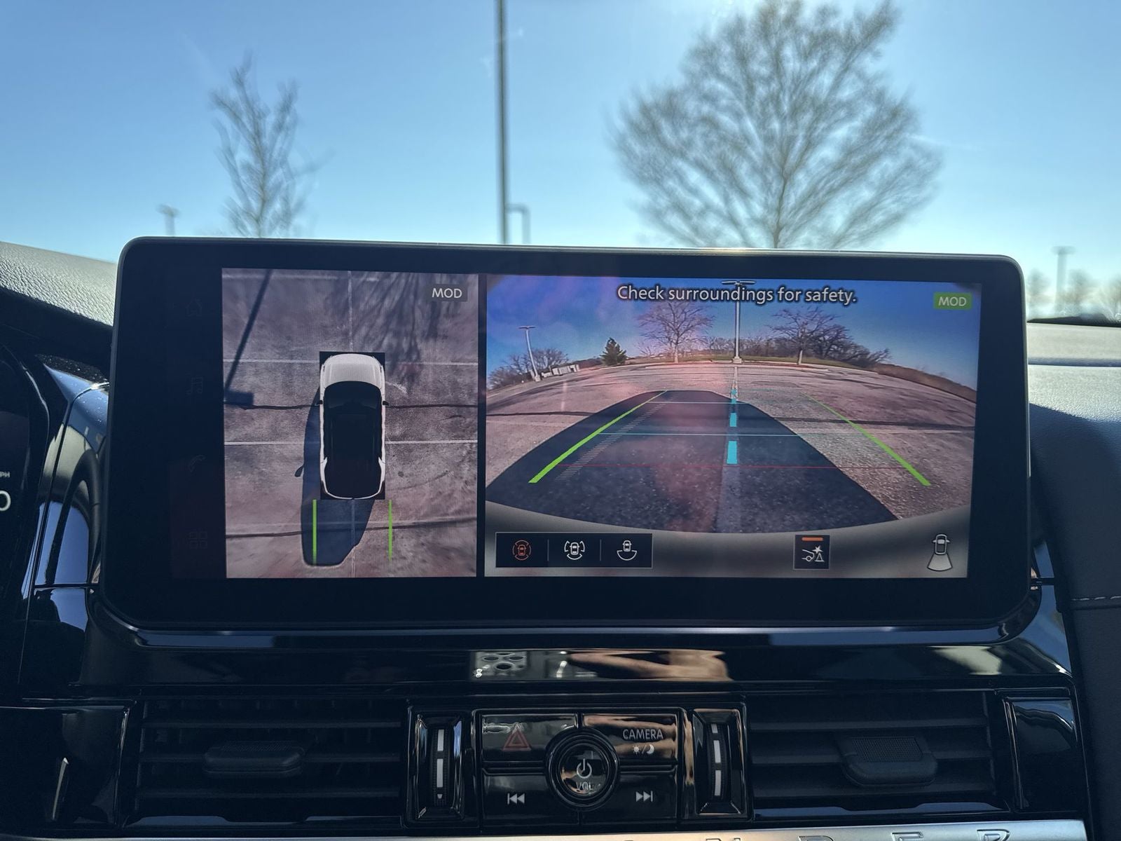 2026 Nissan Pathfinder SL Premium Package