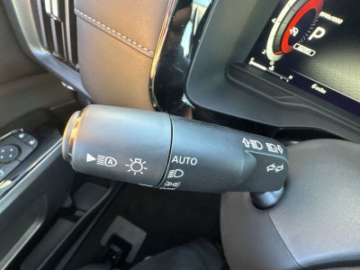 2026 Nissan Pathfinder SL Premium Package