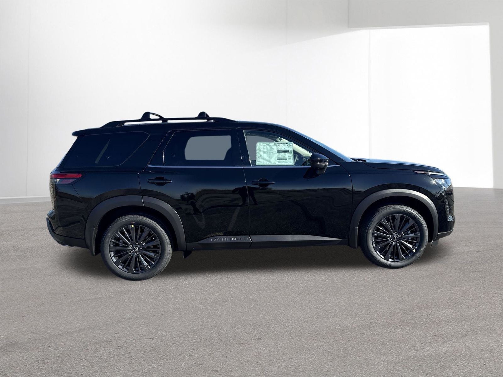 2026 Nissan Pathfinder SL Premium Package
