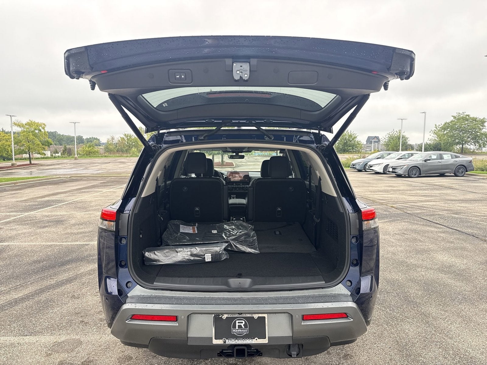 2026 Nissan Pathfinder SL Premium Package
