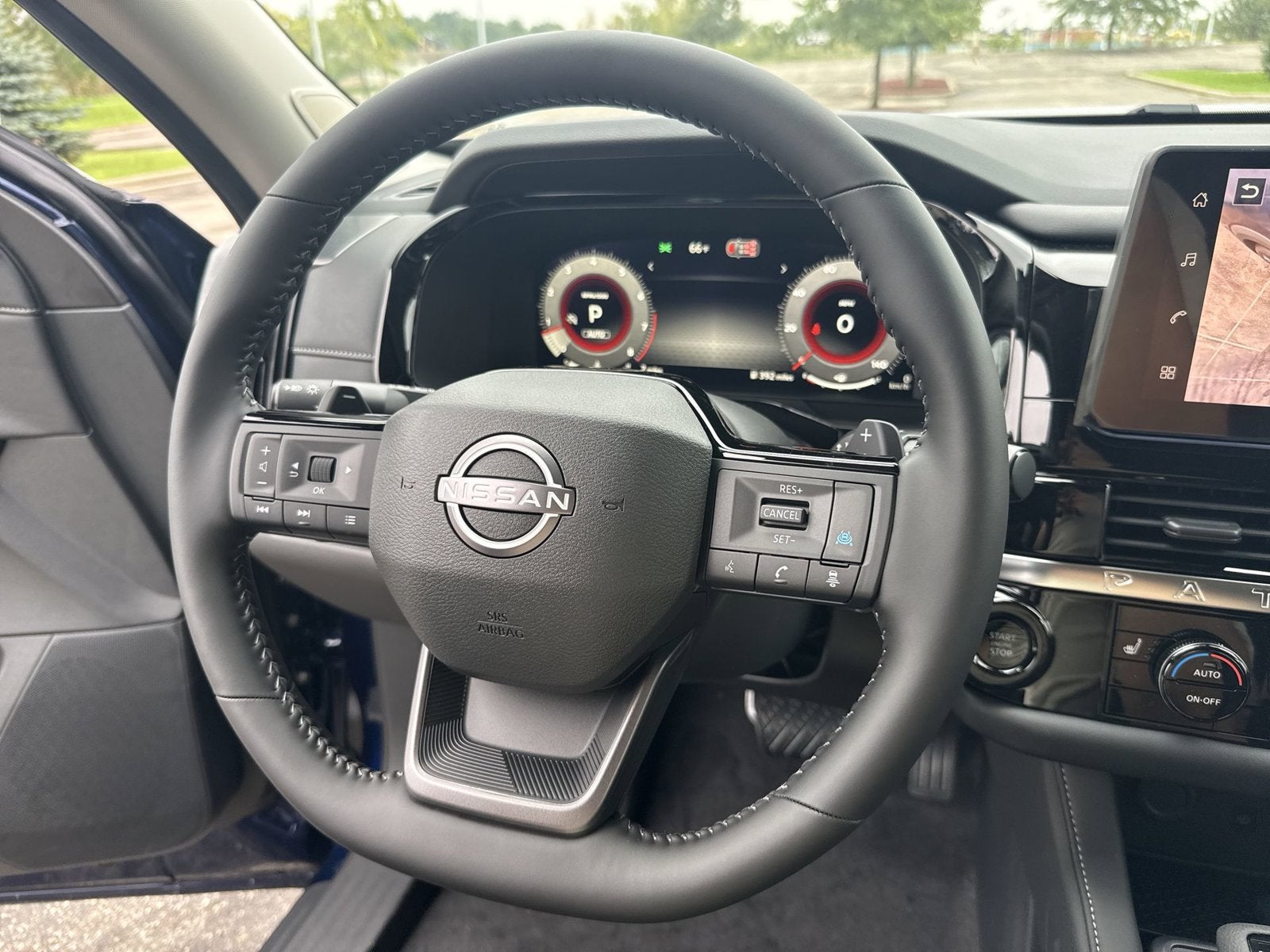 2026 Nissan Pathfinder SL Premium Package