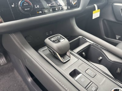 2026 Nissan Pathfinder SL Premium Package