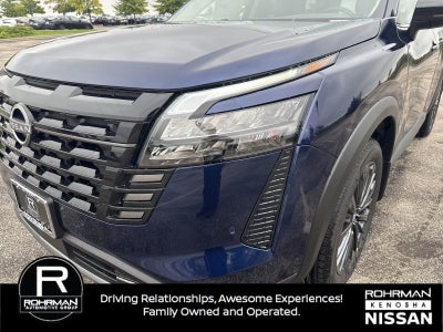 2026 Nissan Pathfinder SL Premium Package