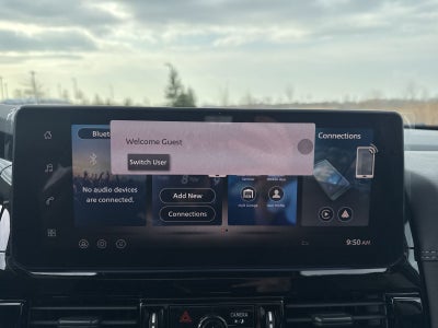 2026 Nissan Pathfinder Platinum Captain Chairs Package