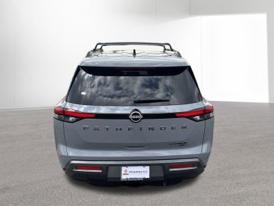 2026 Nissan Pathfinder Platinum Captain Chairs Package