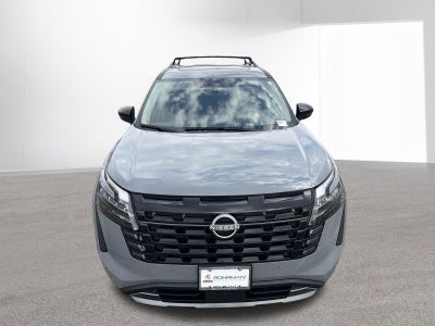 2026 Nissan Pathfinder Platinum Captain Chairs Package