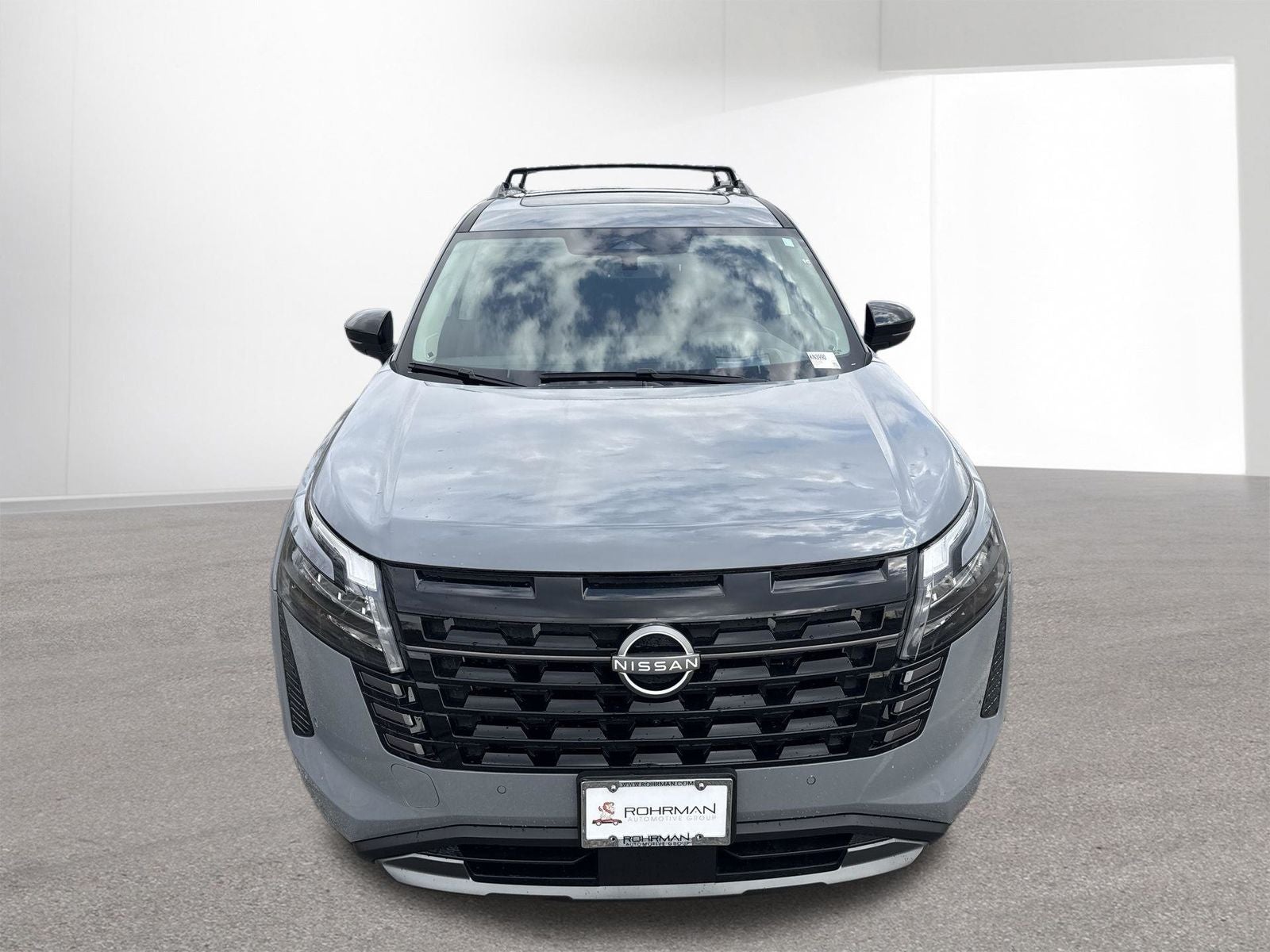 2026 Nissan Pathfinder Platinum Captain Chairs Package