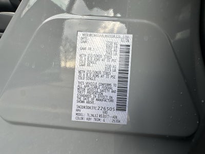 2026 Nissan Pathfinder Platinum Captain Chairs Package