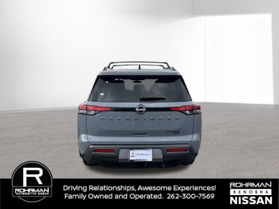 2026 Nissan Pathfinder Platinum Captain Chairs Package