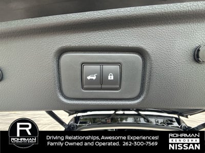 2026 Nissan Pathfinder Platinum Captain's Chairs Package