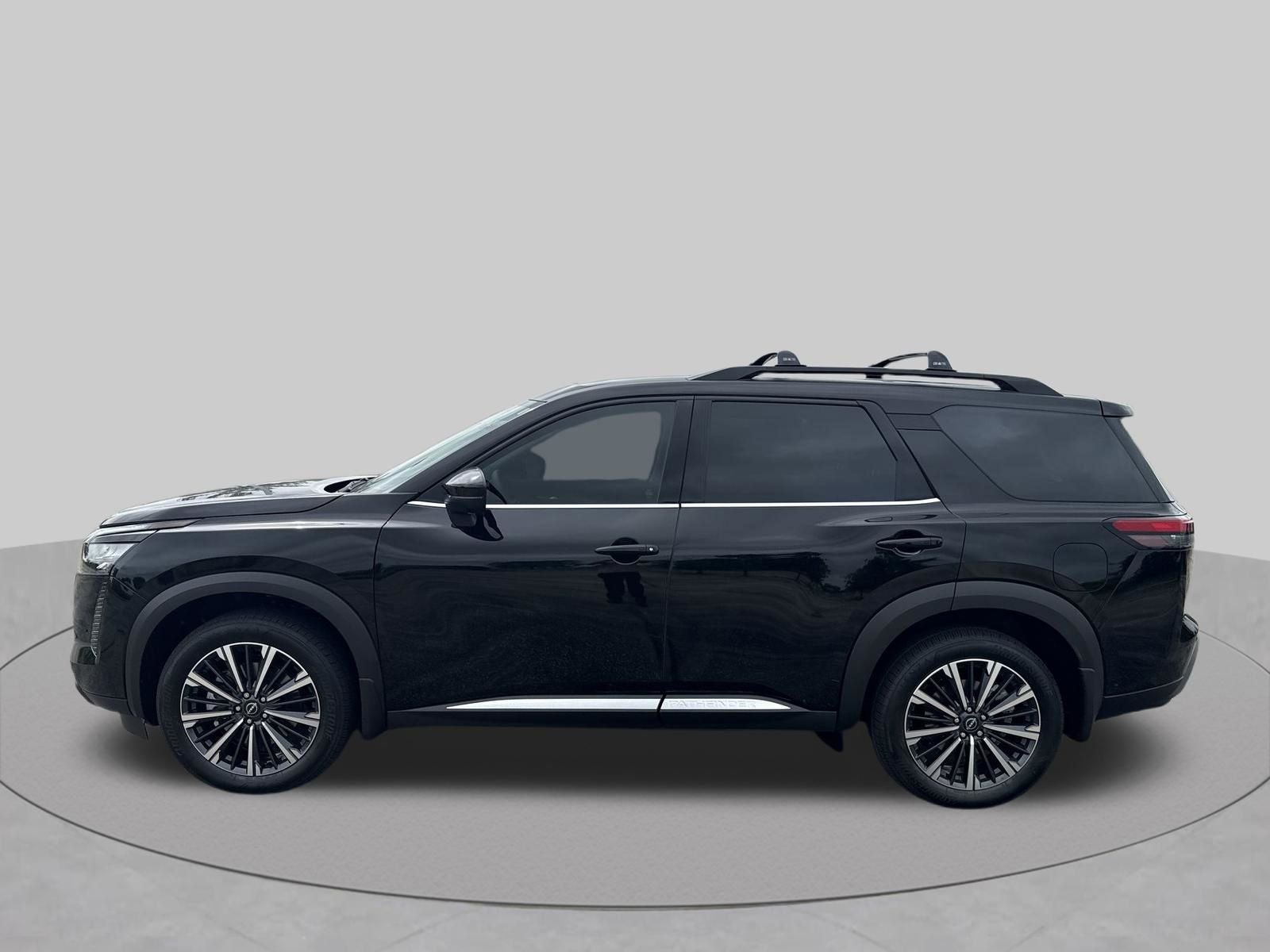 2026 Nissan Pathfinder Platinum Captain's Chairs Package