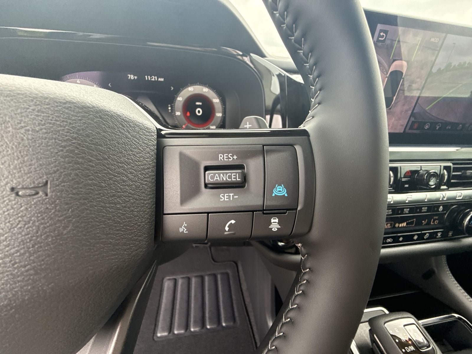 2026 Nissan Pathfinder Platinum Captain's Chairs Package