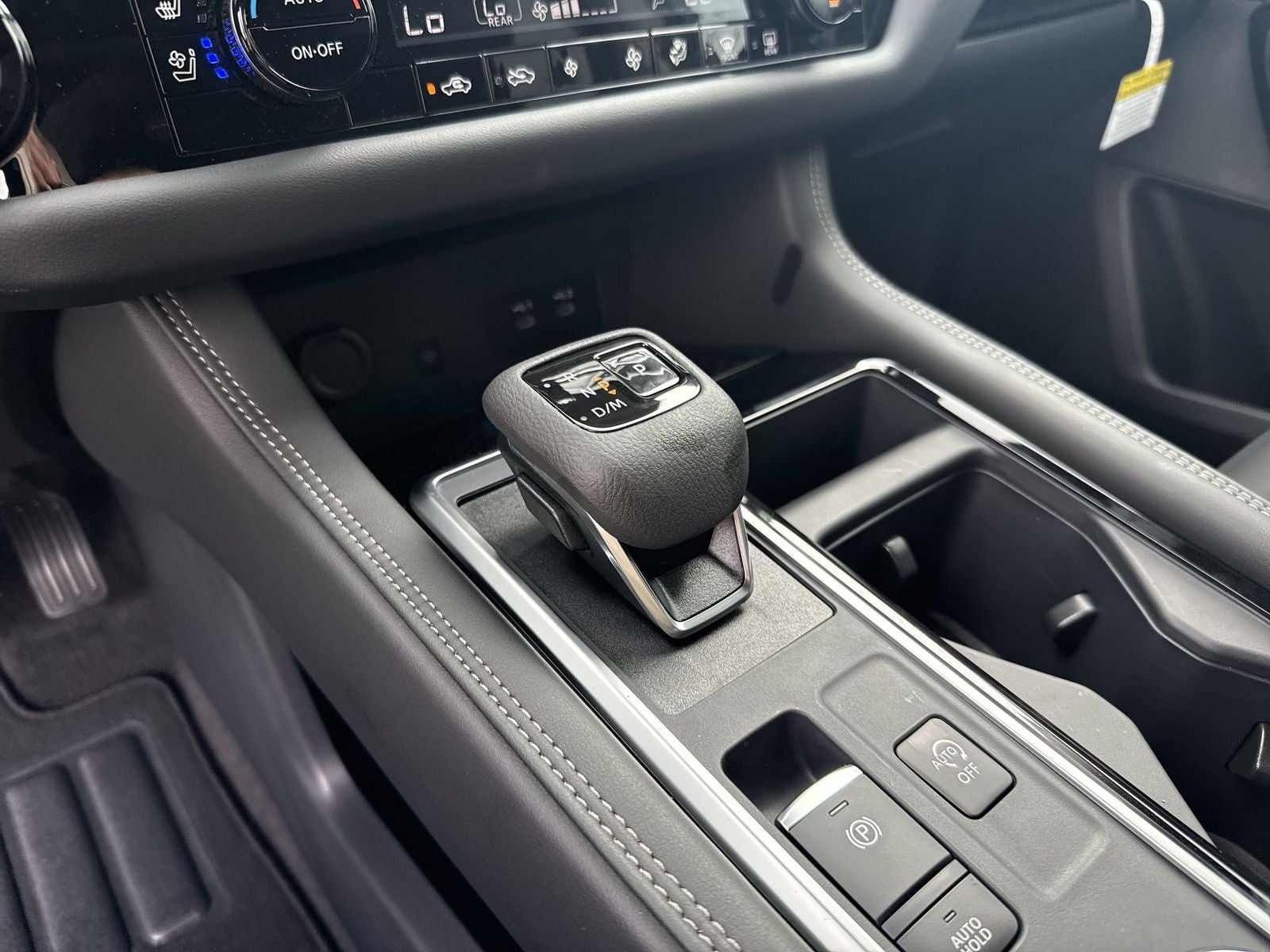 2026 Nissan Pathfinder Platinum Captain's Chairs Package