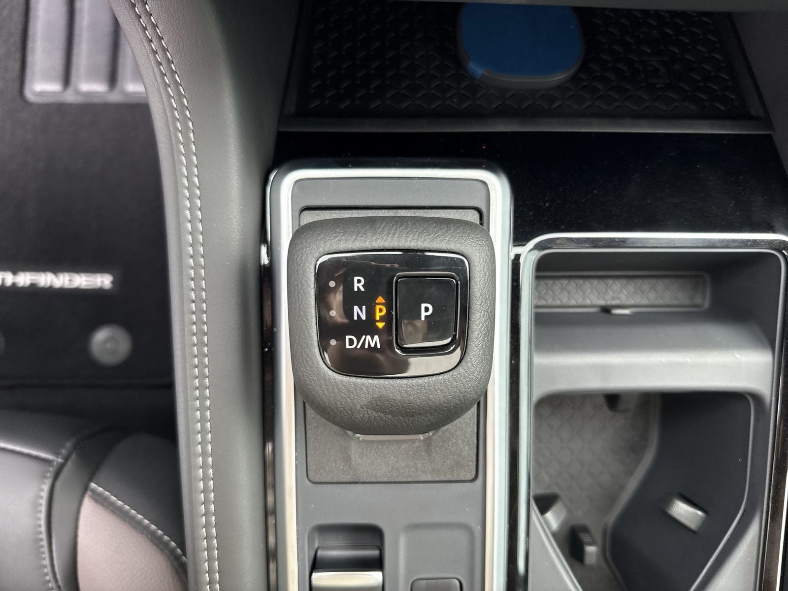 2026 Nissan Pathfinder Platinum Captain's Chairs Package
