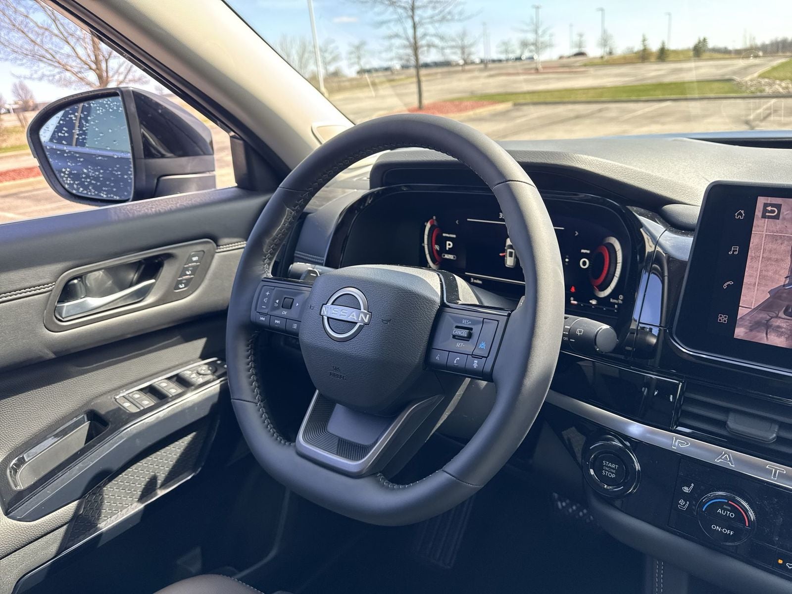 2026 Nissan Pathfinder Platinum Captain Chairs Package