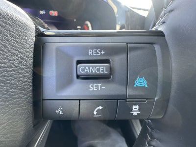 2026 Nissan Pathfinder Platinum Captain Chairs Package
