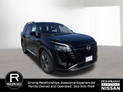 2026 Nissan Pathfinder Platinum Captain Chairs Package