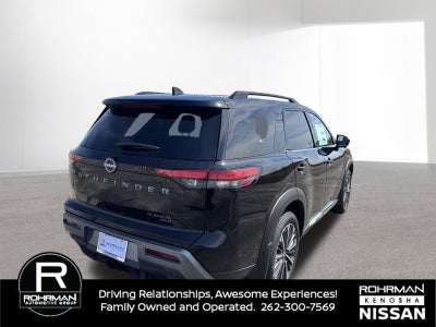 2026 Nissan Pathfinder Platinum Captain Chairs Package