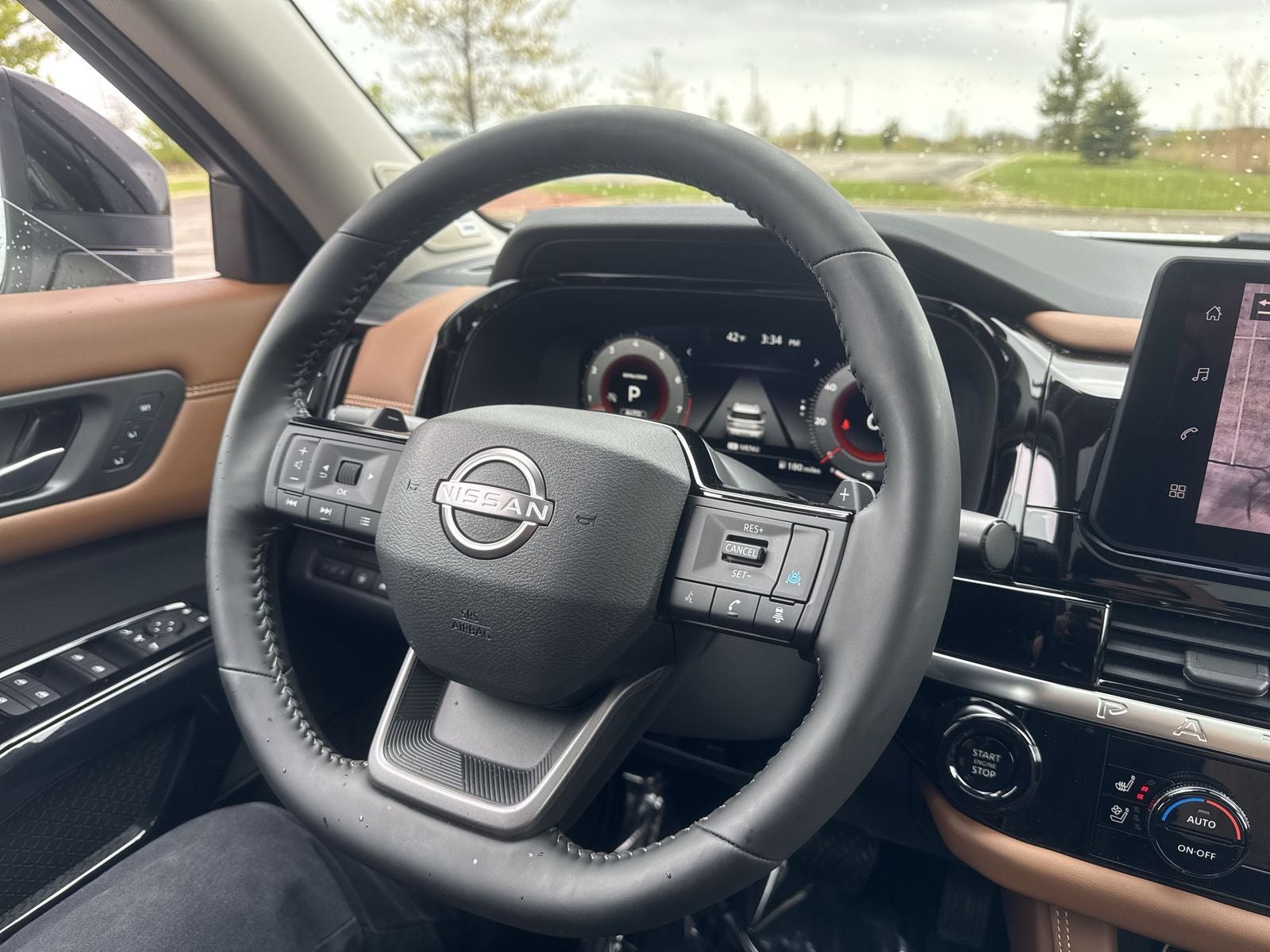 2026 Nissan Pathfinder Platinum