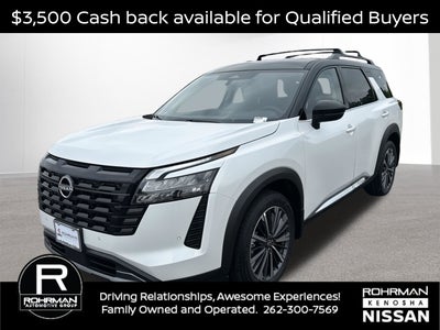 2026 Nissan Pathfinder Platinum Captain Chairs Package