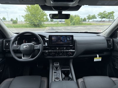 2026 Nissan Pathfinder Platinum Captain Chairs Package