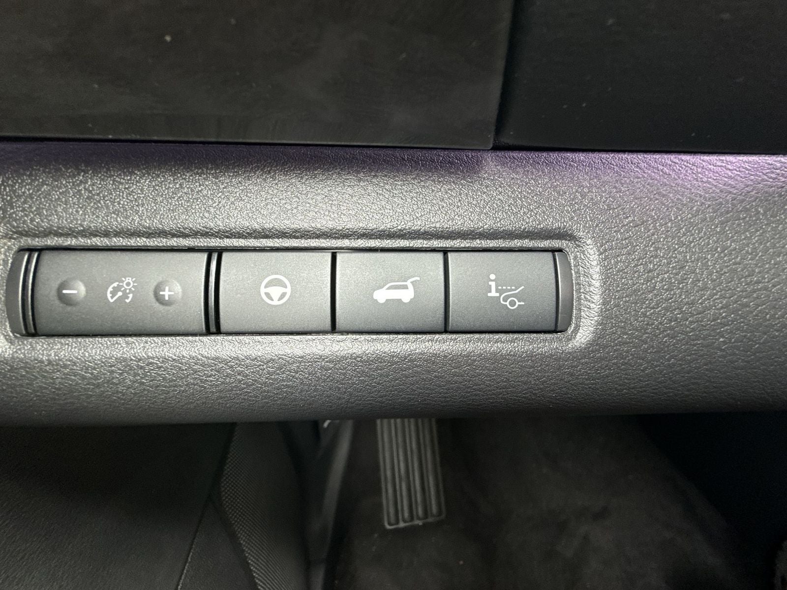 2026 Nissan Pathfinder Platinum Captain Chairs Package