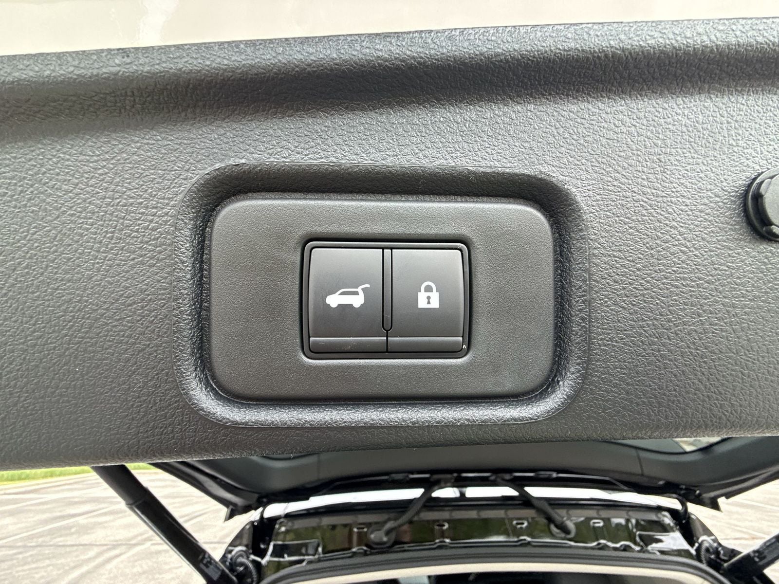 2026 Nissan Pathfinder Platinum Captain Chairs Package