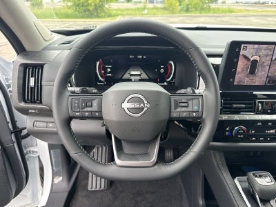 2026 Nissan Pathfinder Platinum Captain Chairs Package