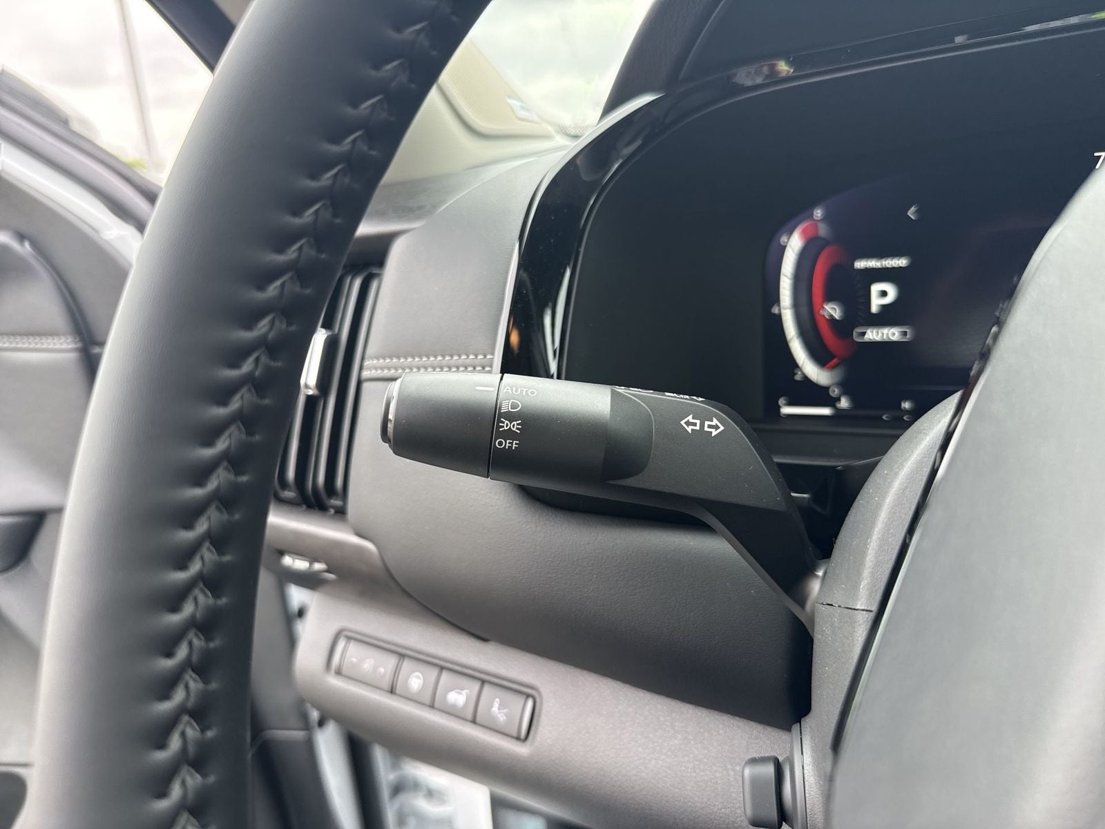 2026 Nissan Pathfinder Platinum Captain Chairs Package