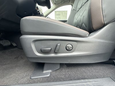 2026 Nissan Pathfinder Platinum Captain Chairs Package