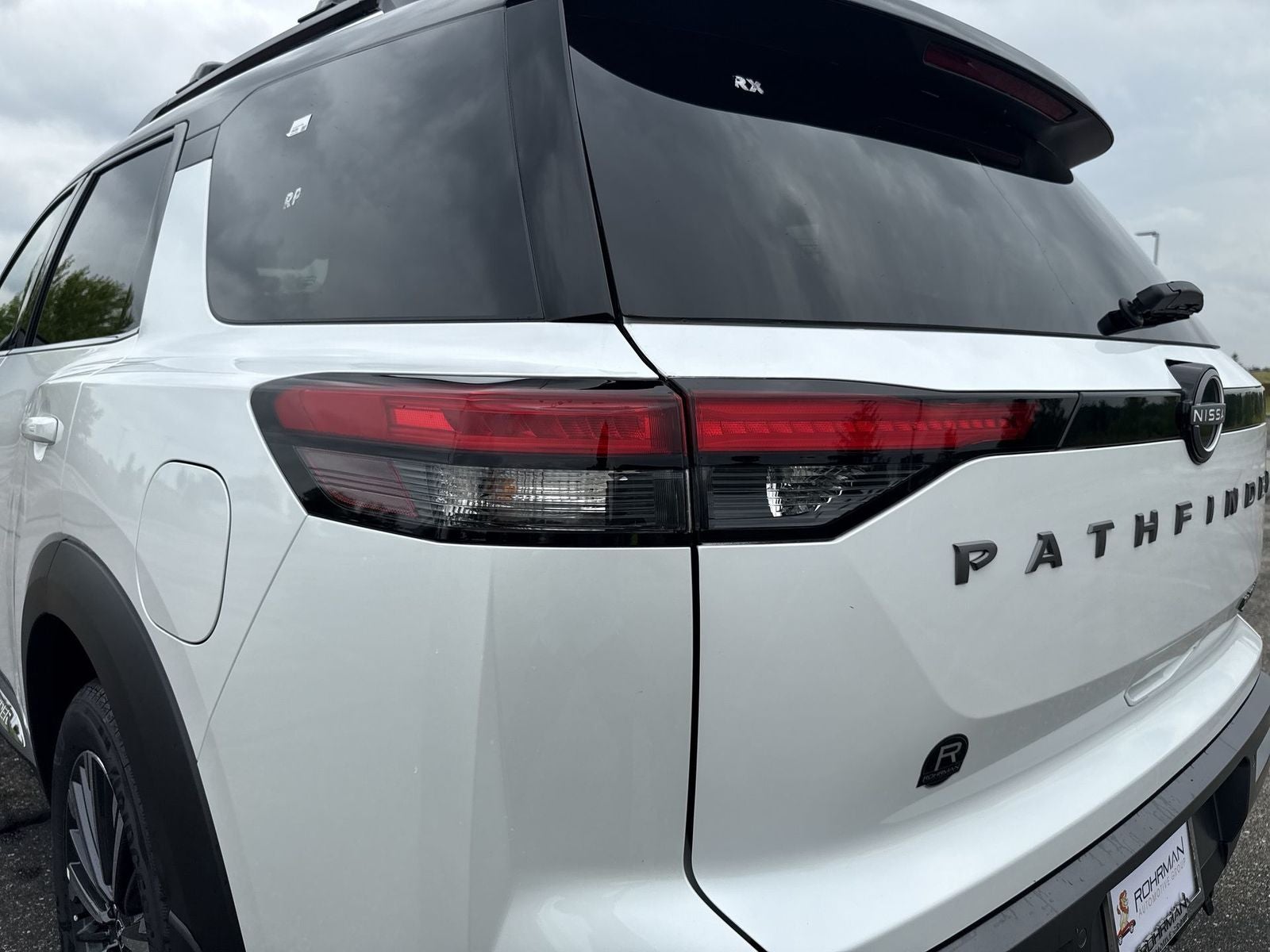 2026 Nissan Pathfinder Platinum Captain Chairs Package