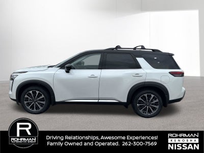 2026 Nissan Pathfinder Platinum Captain Chairs Package
