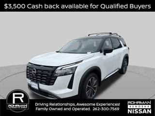2026 Nissan Pathfinder Platinum Captain Chairs Package