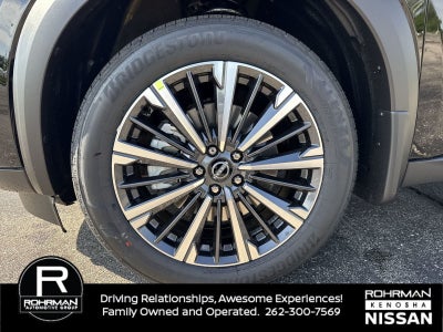 2026 Nissan Pathfinder Platinum Captain Chairs Package