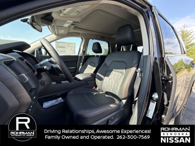 2026 Nissan Pathfinder Platinum Captain Chairs Package