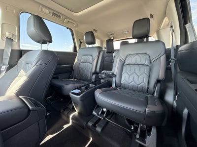 2026 Nissan Pathfinder Platinum Captain Chairs Package