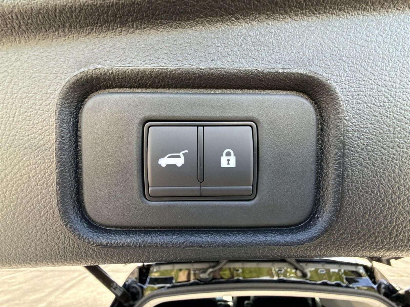 2026 Nissan Pathfinder Platinum Captain Chairs Package