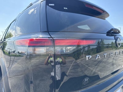 2026 Nissan Pathfinder Platinum Captain Chairs Package