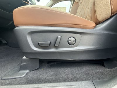 2026 Nissan Pathfinder Platinum Captain Chairs Package