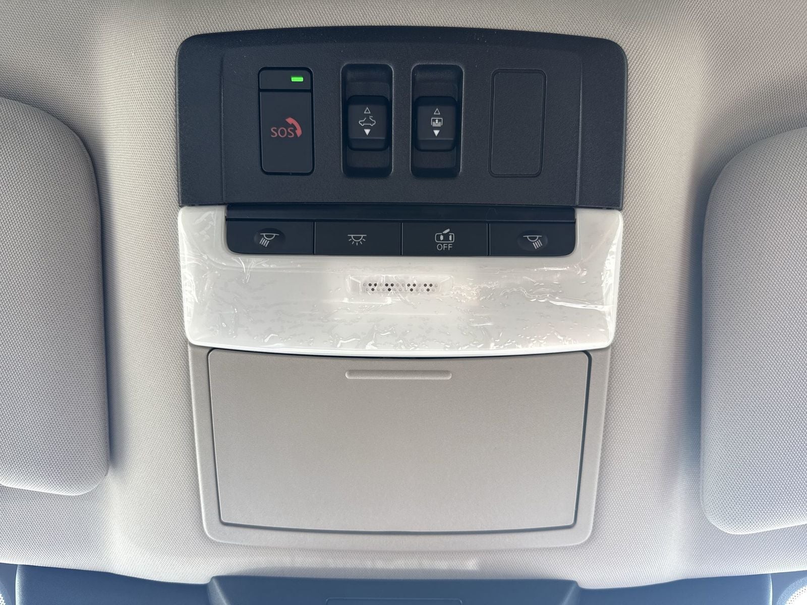 2026 Nissan Pathfinder Platinum Captain Chairs Package
