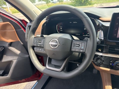 2026 Nissan Pathfinder Platinum Captain Chairs Package