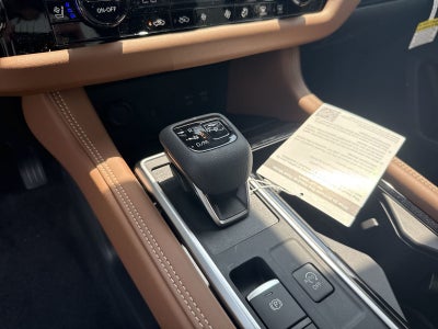 2026 Nissan Pathfinder Platinum Captain Chairs Package