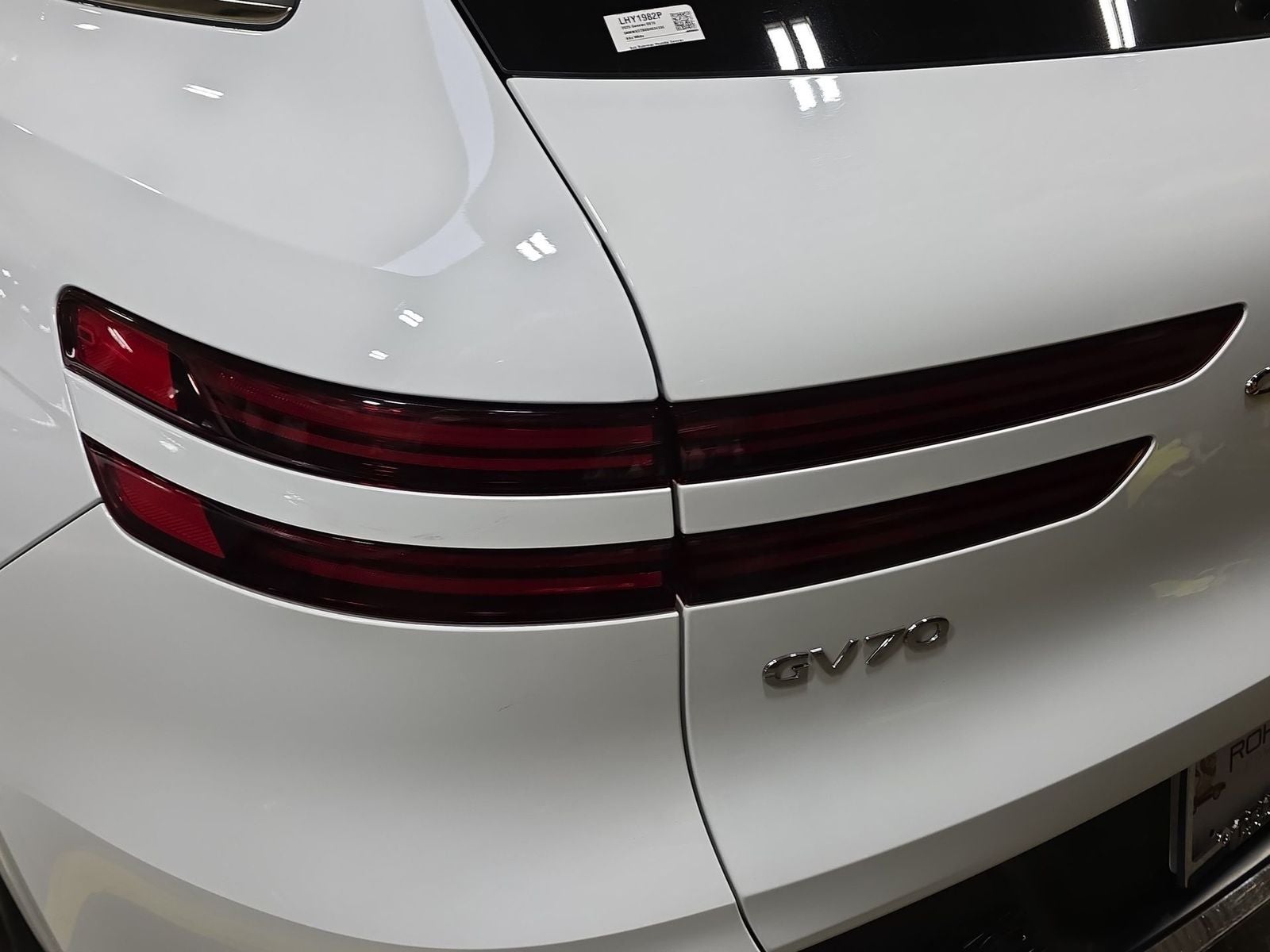 2025 Genesis GV70 2.5T