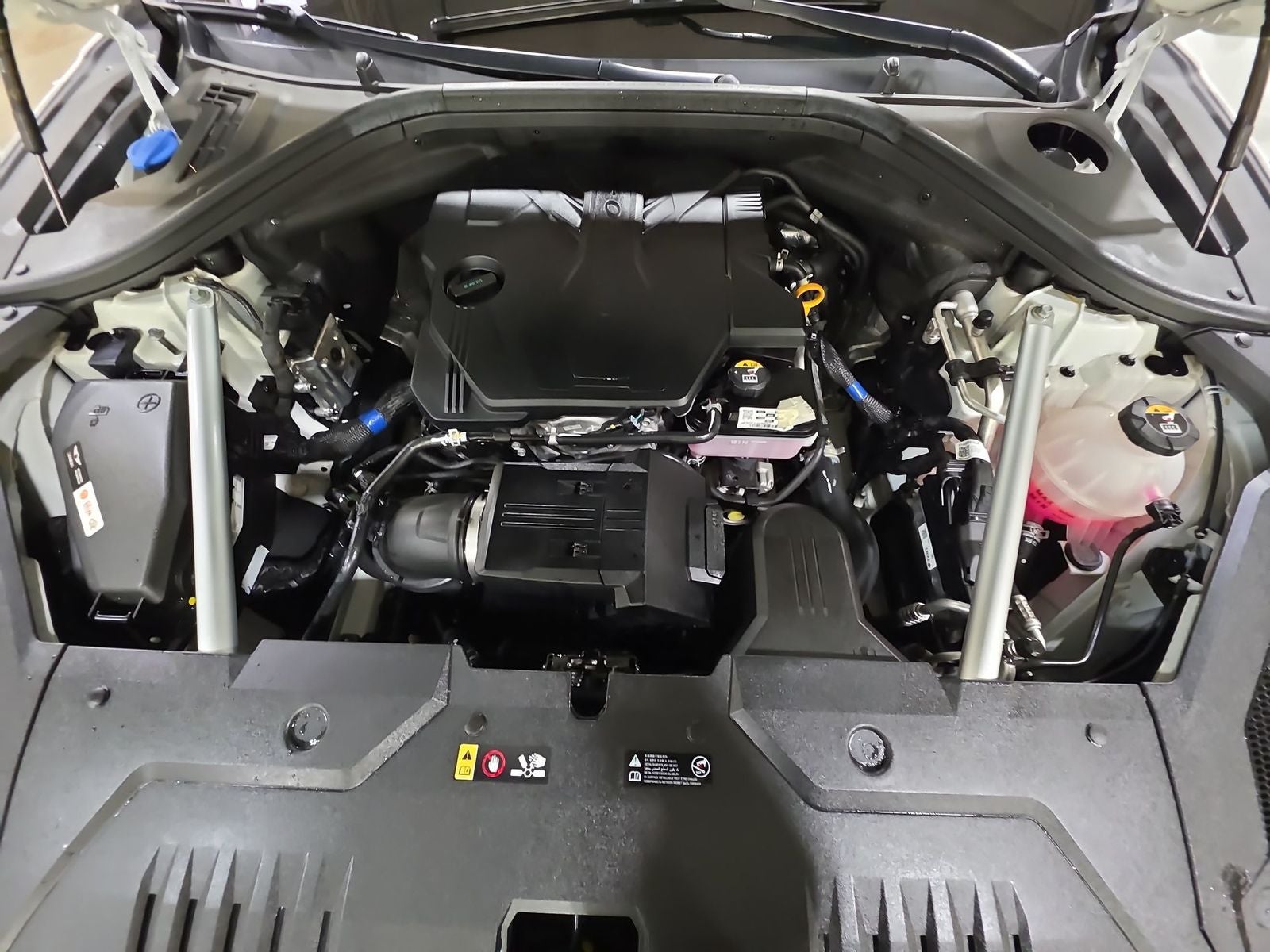 2025 Genesis GV70 2.5T