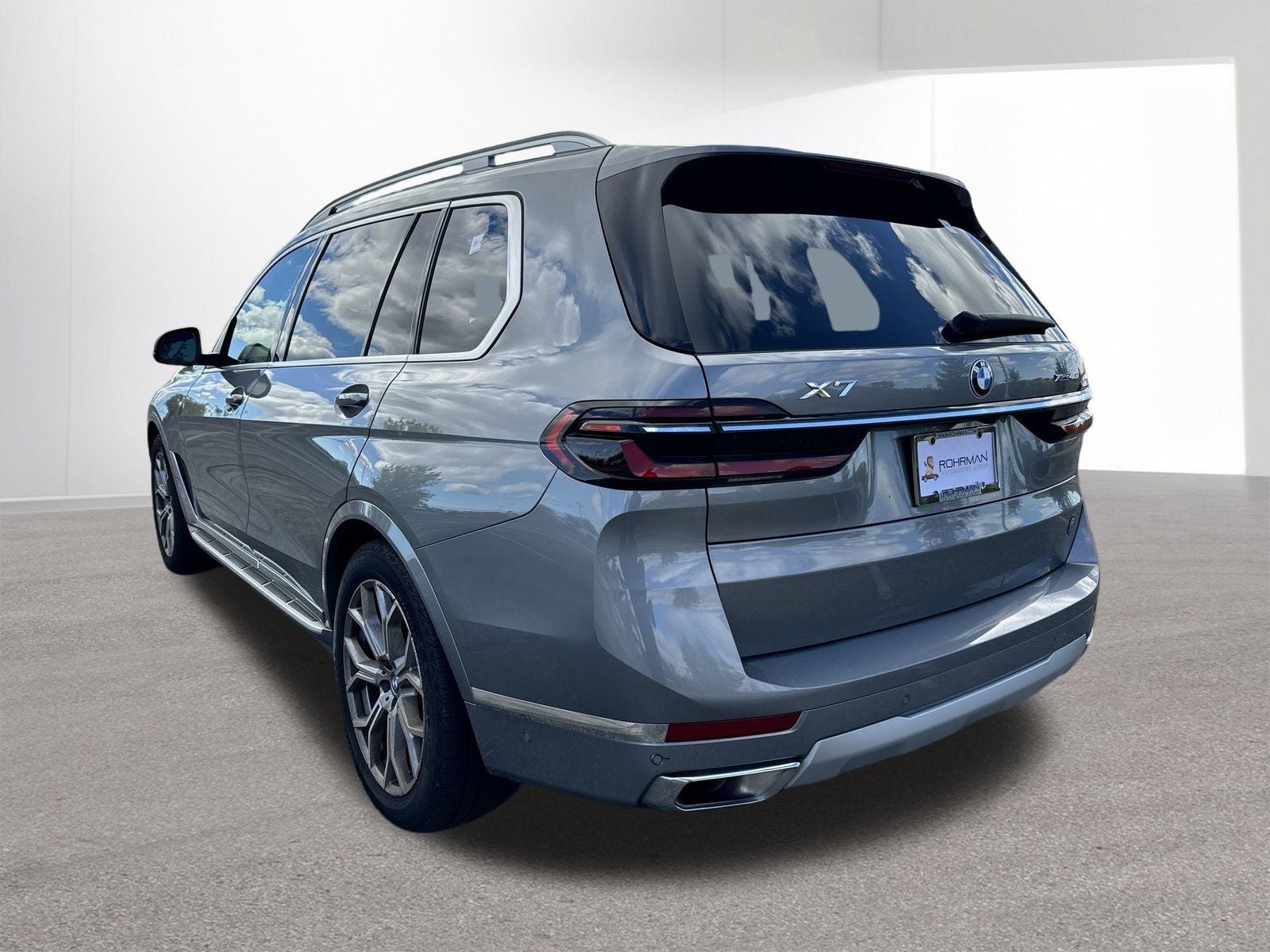 2025 BMW X7 xDrive40i