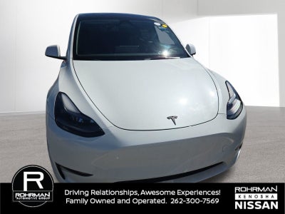 2024 Tesla Model Y Standard Range