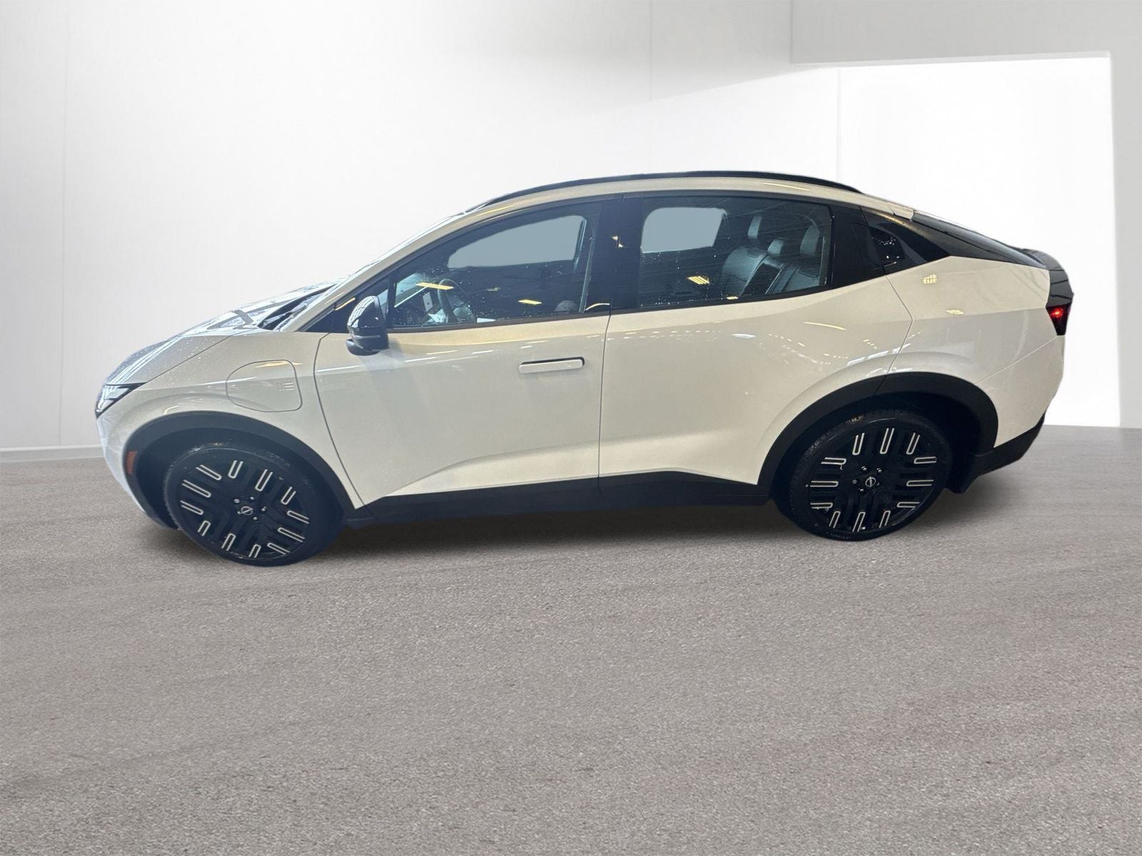 2026 Nissan Leaf PLATINUM+