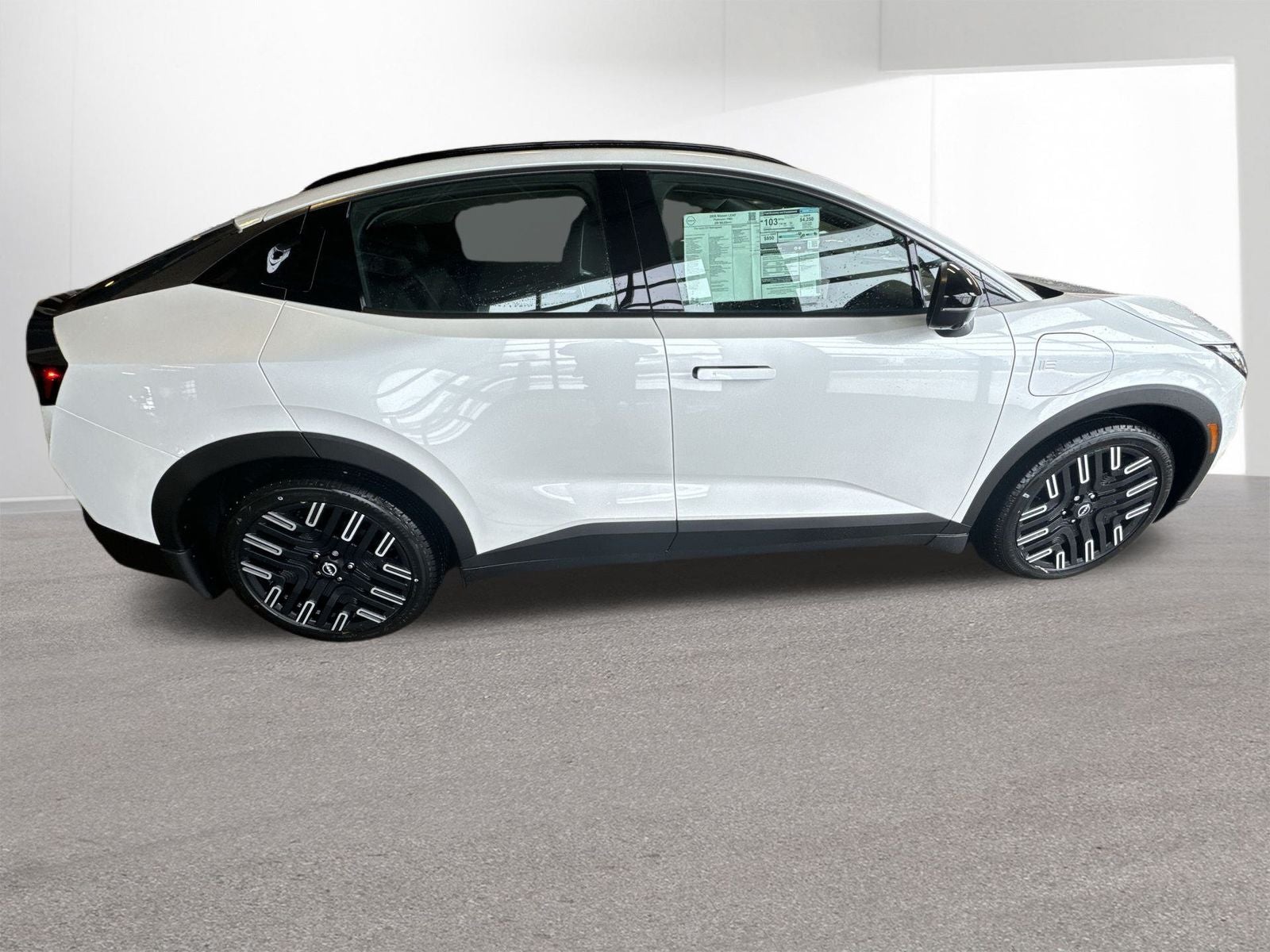 2026 Nissan Leaf PLATINUM+